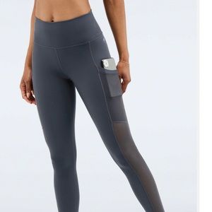 Fabletics On the Go 7/8 Leggings